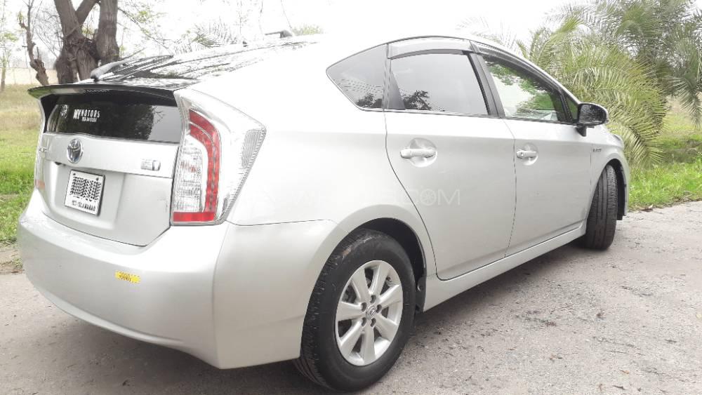 Toyota Prius 2014 for Sale in Faisalabad Toyota Prius 2014 for Sale in Faisalabad Image-6