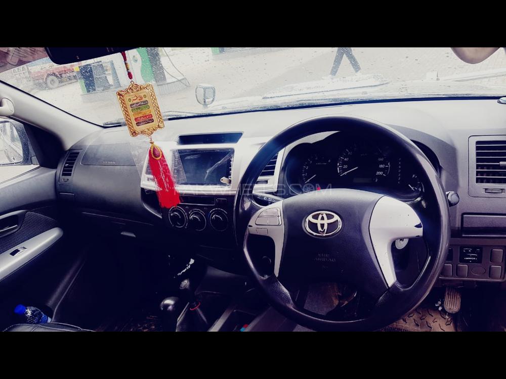 Toyota Hilux 2012 for Sale in Gujrat Toyota Hilux 2012 for Sale in Gujrat Image-4