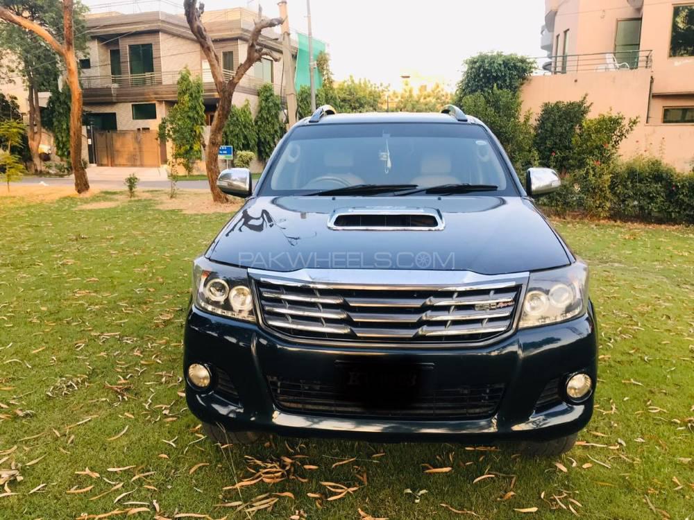 ٹویوٹا ہائیلکس 2011 for Sale in لاہور Image-1