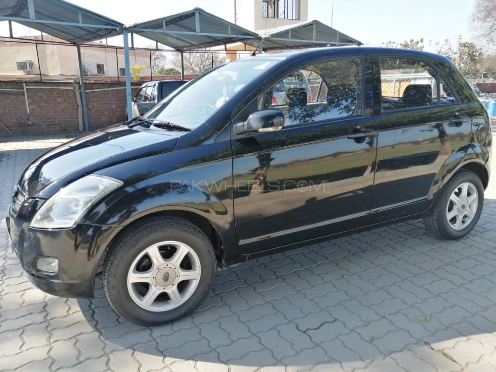FAW V2 2017 for Sale in Lahore FAW V2 2017 for Sale in Lahore Image-3