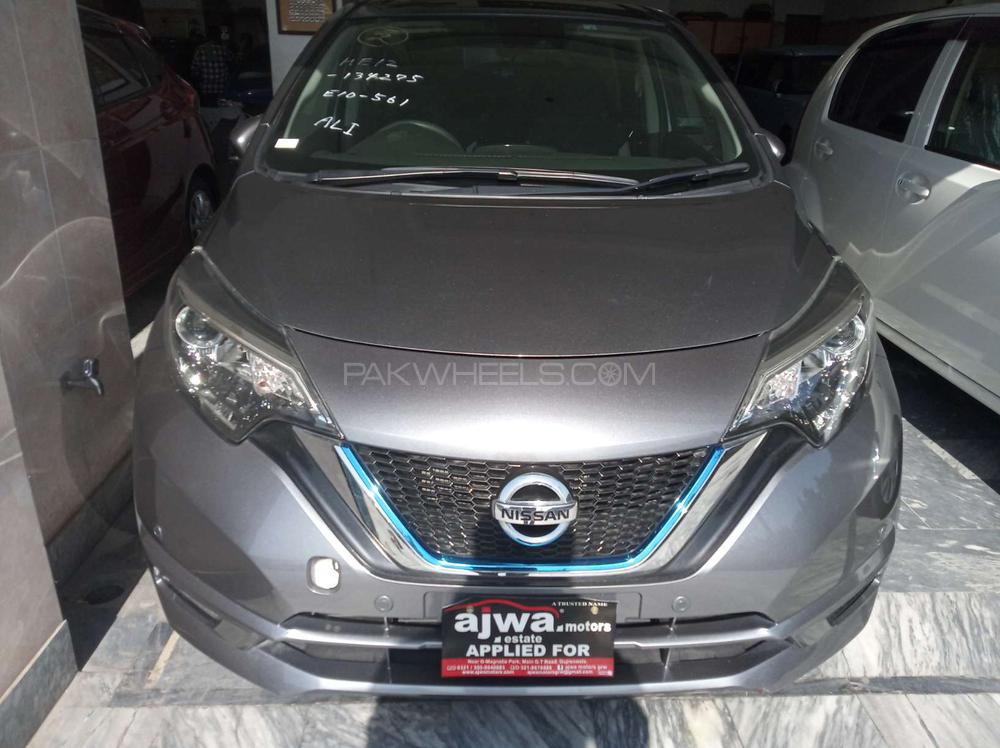 Nissan Note 2017 for Sale in Gujranwala Image-1