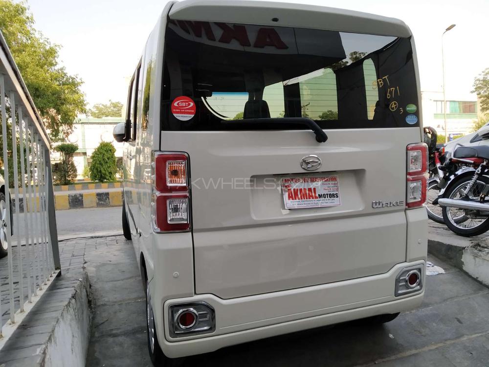ڈائیہاتسو ویک 2016 for Sale in لاہور ڈائیہاتسو ویک 2016 for Sale in لاہور Image-11