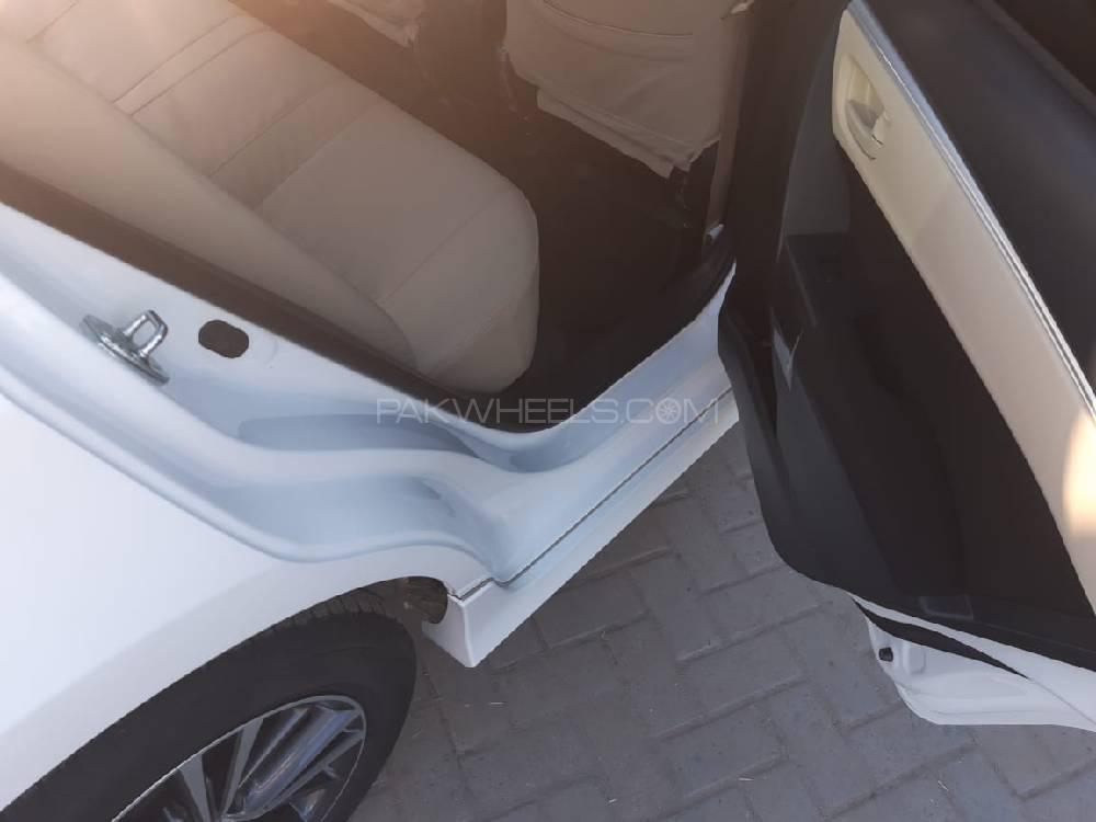 Toyota Corolla 2019 for Sale in Lahore Toyota Corolla 2019 for Sale in Lahore Image-8