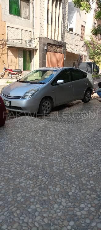 Toyota Prius 2010 for Sale in Layyah Image-1