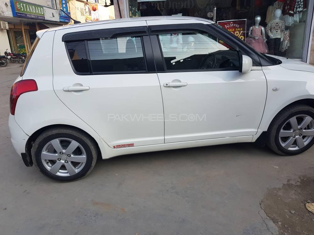 Suzuki Swift 2018 for Sale in Gujranwala Image-1