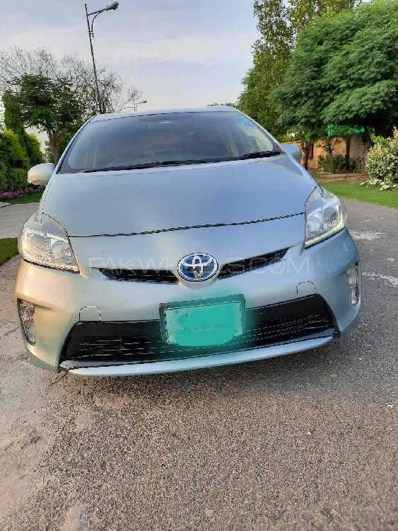 Toyota Prius 2013 for Sale in Lahore Image-1