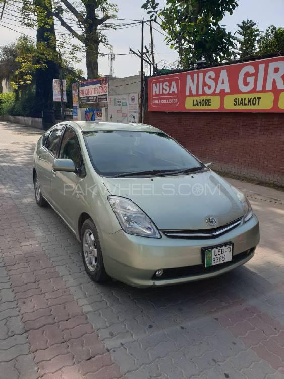 Toyota Prius 2007 for Sale in Sialkot Toyota Prius 2007 for Sale in Sialkot Image-6