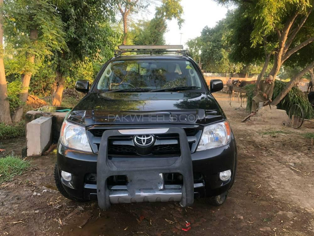 Toyota Hilux 2005 for Sale in Sahiwal Toyota Hilux 2005 for Sale in Sahiwal Image-3