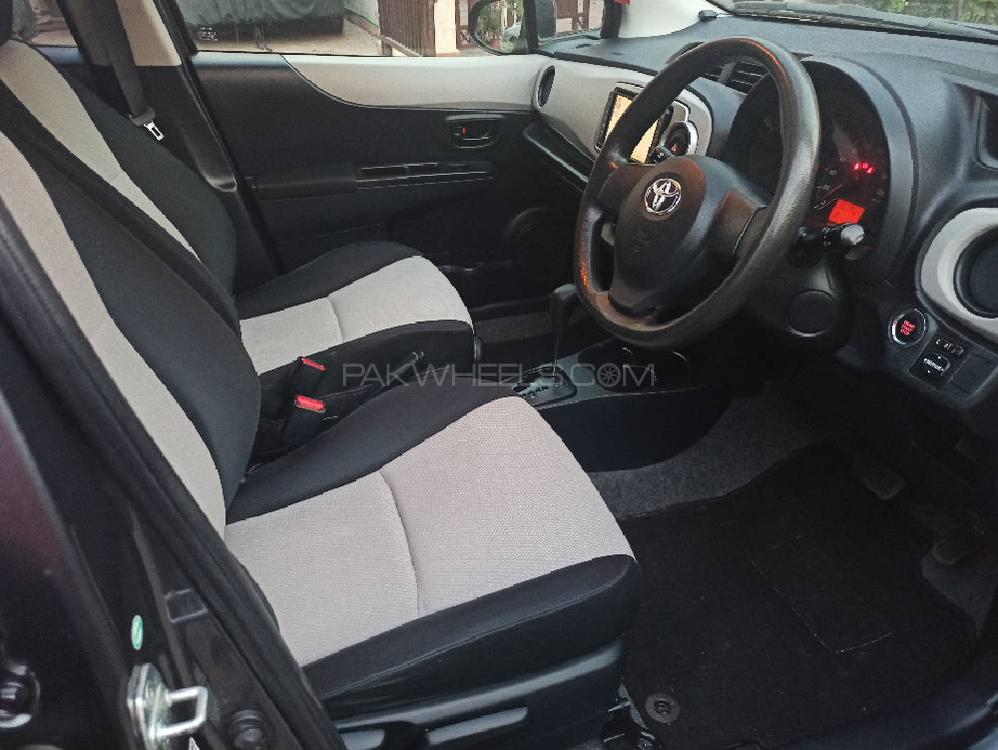 Toyota Vitz 2011 for Sale in Lahore Toyota Vitz 2011 for Sale in Lahore Image-7