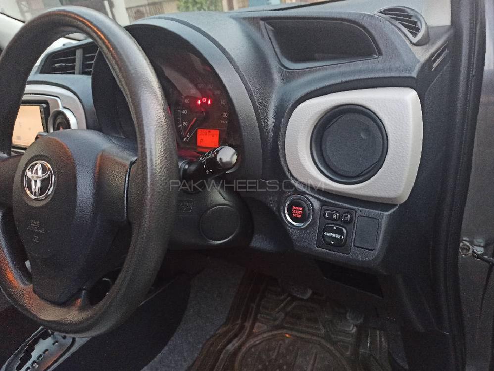 Toyota Vitz 2011 for Sale in Lahore Toyota Vitz 2011 for Sale in Lahore Image-2