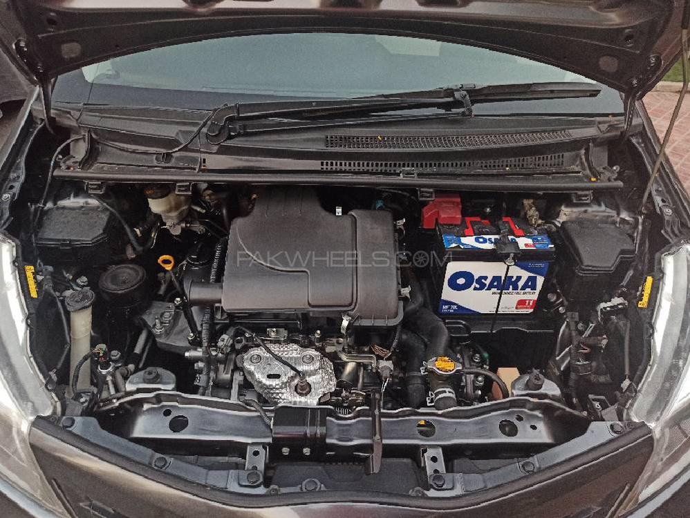 Toyota Vitz 2011 for Sale in Lahore Toyota Vitz 2011 for Sale in Lahore Image-12