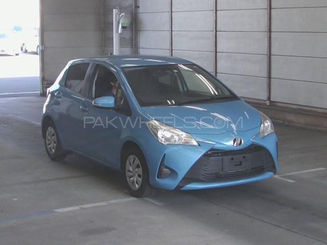 Toyota Vitz 2017 for Sale in Lahore Image-1