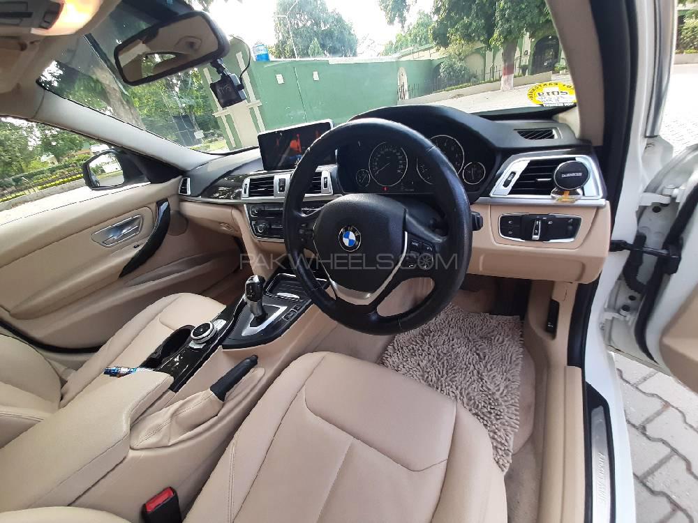 BMW 3 Series 2014 for Sale in Sialkot BMW 3 Series 2014 for Sale in Sialkot Image-10