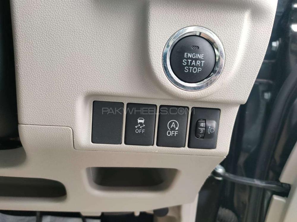 Daihatsu Move 2017 for Sale in Gujranwala Daihatsu Move 2017 for Sale in Gujranwala Image-13