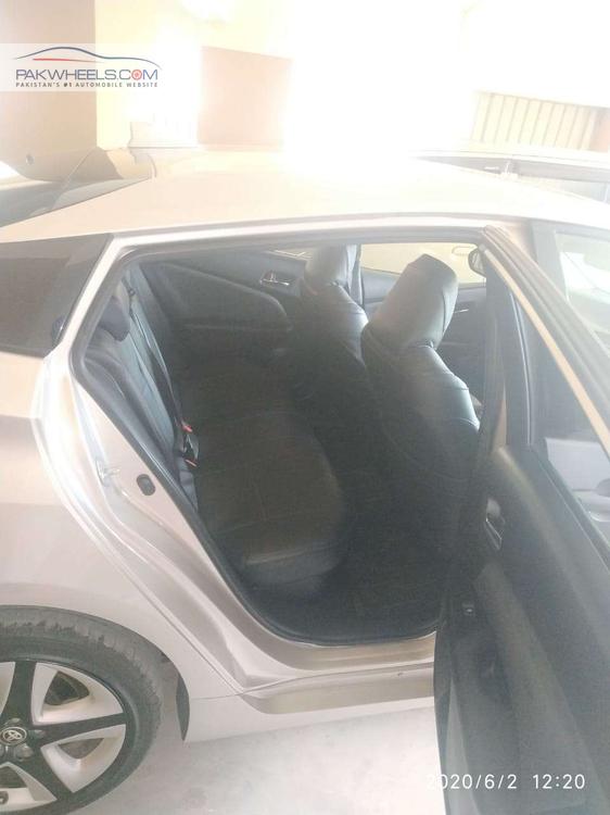 ٹویوٹا پریوس 2015 for Sale in کراچی ٹویوٹا پریوس 2015 for Sale in کراچی Image-11
