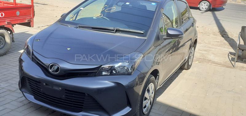 Toyota Vitz 2016 for Sale in Lahore Image-1