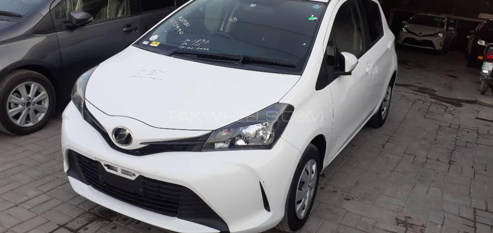 Toyota Vitz 2016 for Sale in Lahore Image-1