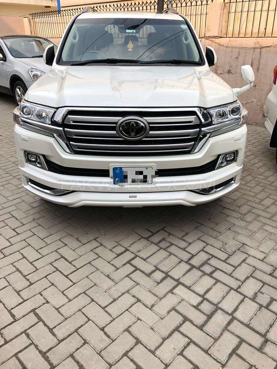 Toyota Land Cruiser 2017 for Sale in Lahore Image-1