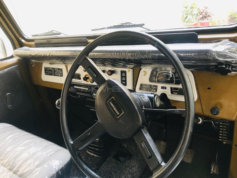 Toyota Land Cruiser 1984 for Sale in Abbottabad Toyota Land Cruiser 1984 for Sale in Abbottabad Image-3