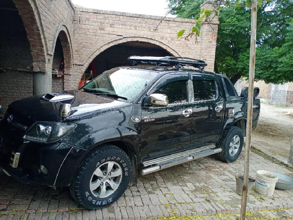 ٹویوٹا ہائیلکس 2007 for Sale in گجرات ٹویوٹا ہائیلکس 2007 for Sale in گجرات Image-2