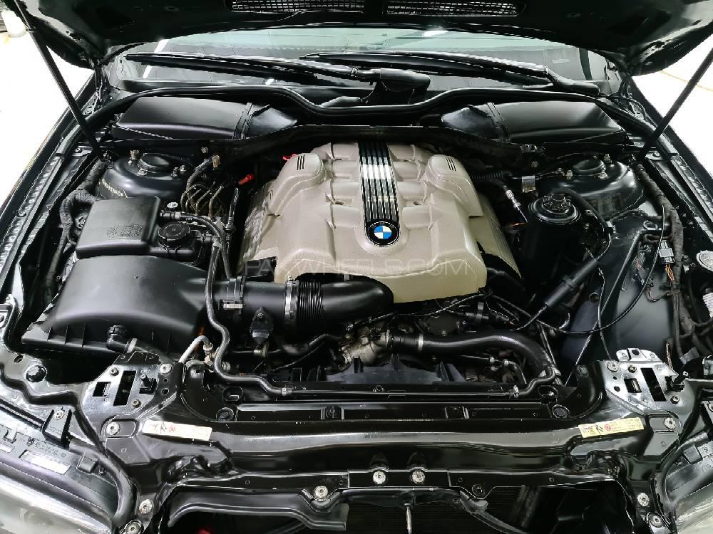 BMW 7 Series 2003 for Sale in Islamabad BMW 7 Series 2003 for Sale in Islamabad Image-7