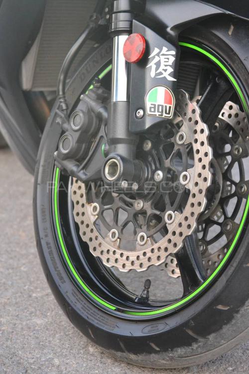 Kawasaki Ninja ZX-10R 2015 for Sale Kawasaki Ninja ZX-10R 2015 for Sale Image-9