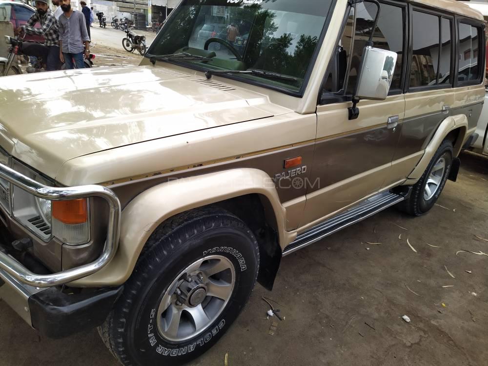 Mitsubishi Pajero 1990 for Sale in Karachi Mitsubishi Pajero 1990 for Sale in Karachi Image-5
