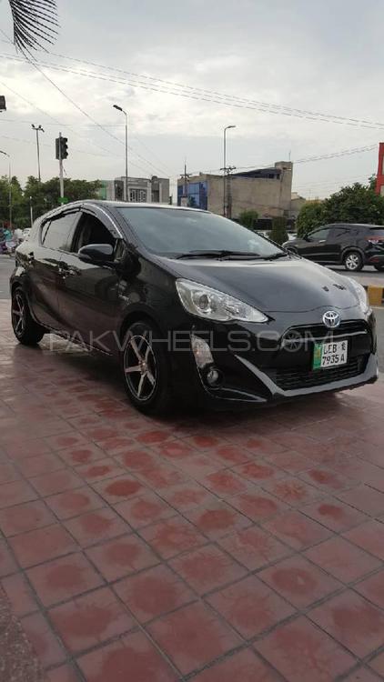 Toyota Aqua 2015 for Sale in Lahore Toyota Aqua 2015 for Sale in Lahore Image-3