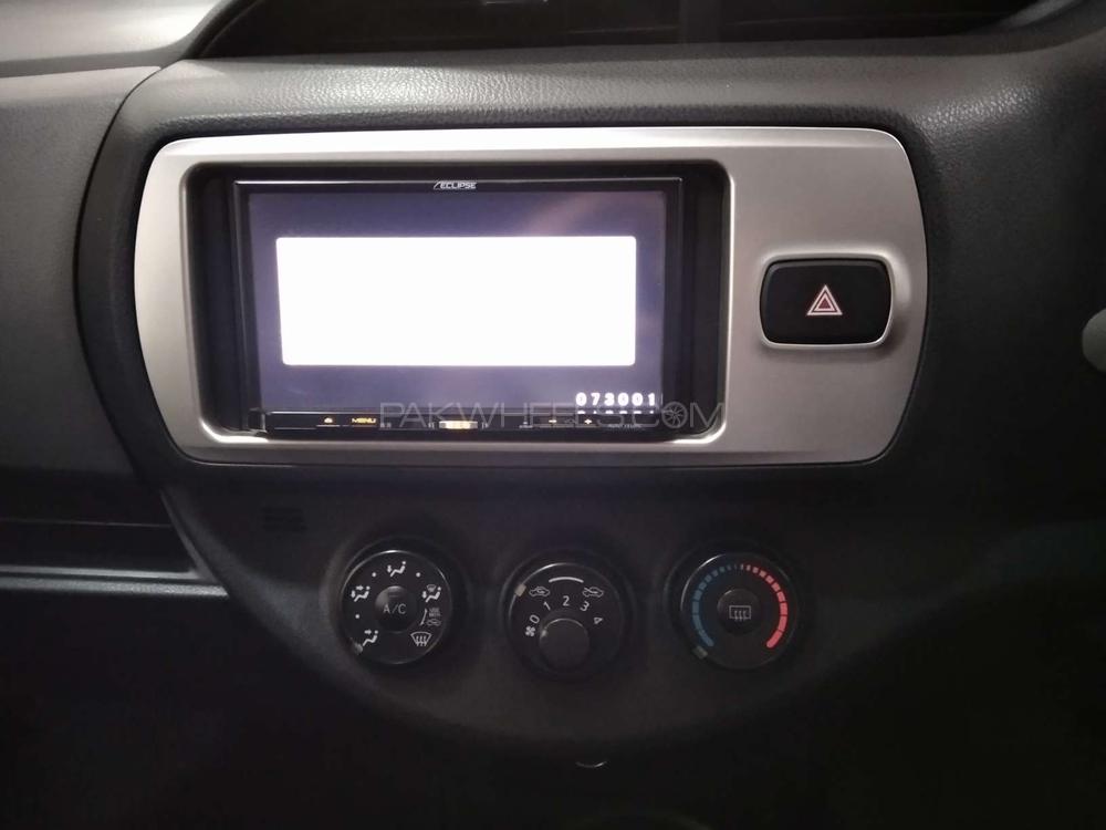 Toyota Vitz 2015 for Sale in Karachi Toyota Vitz 2015 for Sale in Karachi Image-7