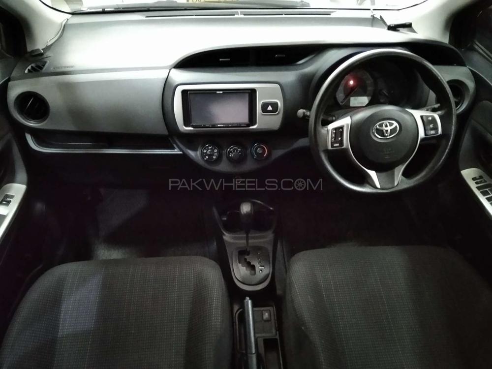 Toyota Vitz 2015 for Sale in Karachi Toyota Vitz 2015 for Sale in Karachi Image-12