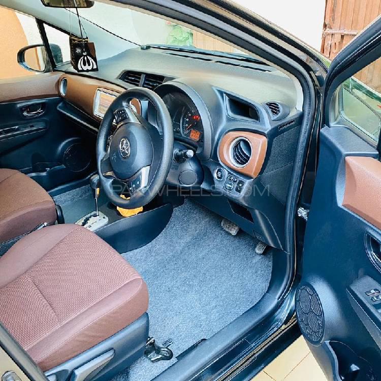 Toyota Vitz 2012 for Sale in Multan Toyota Vitz 2012 for Sale in Multan Image-4