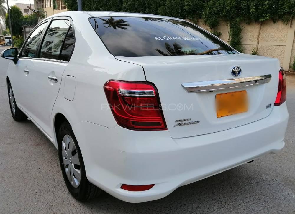 Toyota Corolla Axio 2015 for Sale in Karachi Toyota Corolla Axio 2015 for Sale in Karachi Image-6