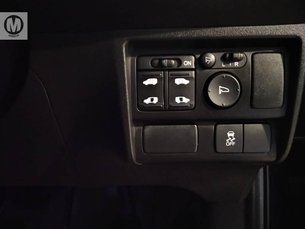 Honda Freed 2015 for Sale in Karachi Honda Freed 2015 for Sale in Karachi Image-6