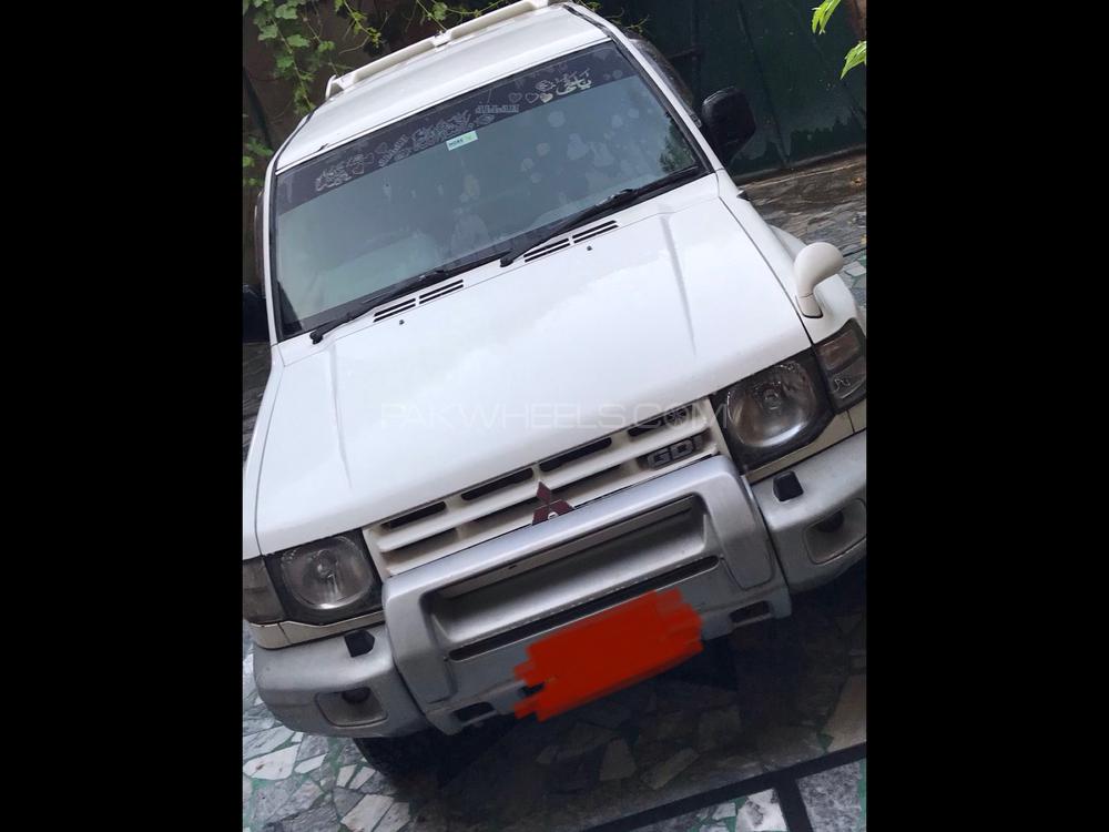 Mitsubishi Pajero 1997 for Sale in Peshawar Image-1