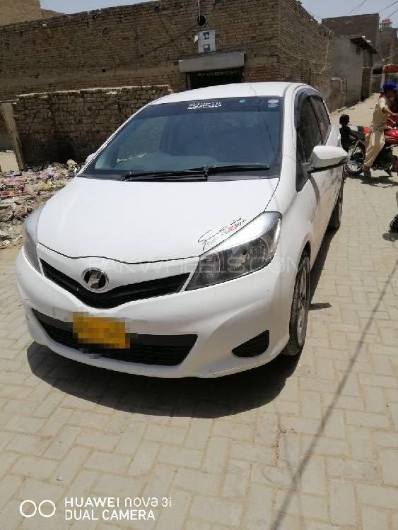 Toyota Vitz 2013 for Sale in Kandh kot Image-1