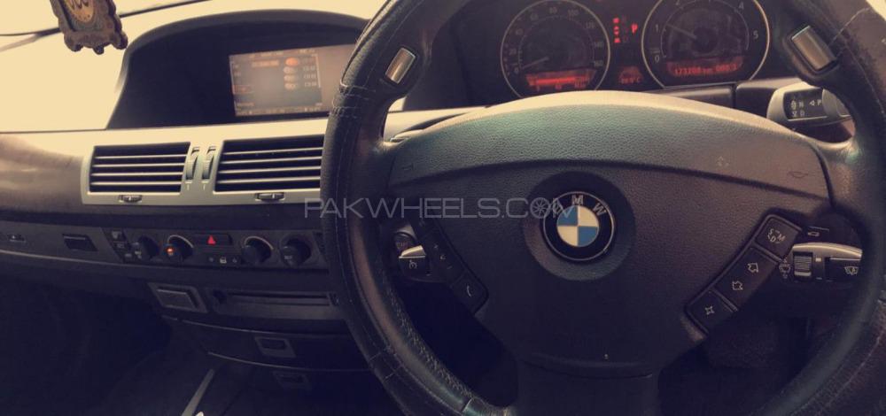BMW 7 Series 2003 for Sale in Karachi BMW 7 Series 2003 for Sale in Karachi Image-3