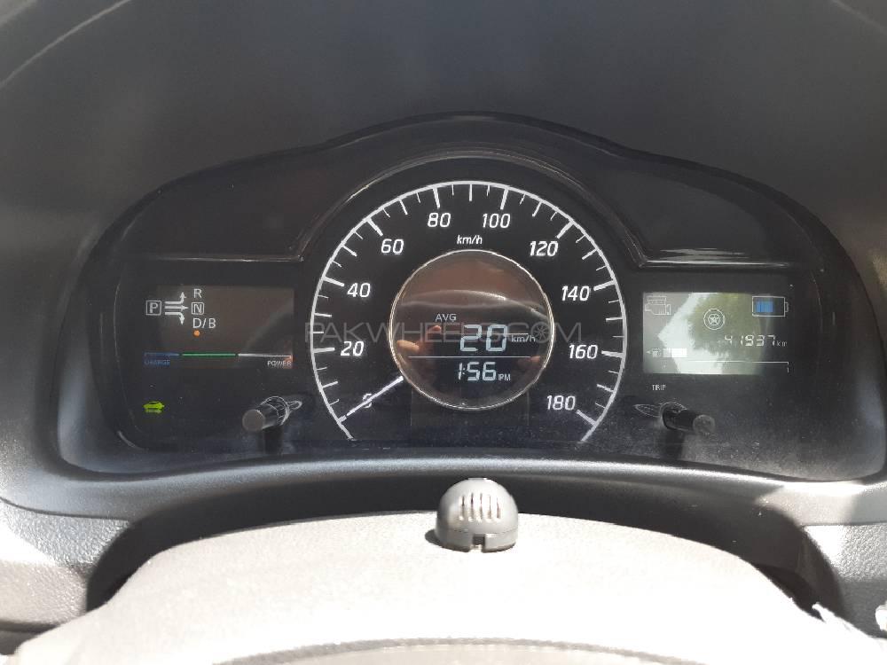 Nissan Note 2017 for Sale in Multan Nissan Note 2017 for Sale in Multan Image-8