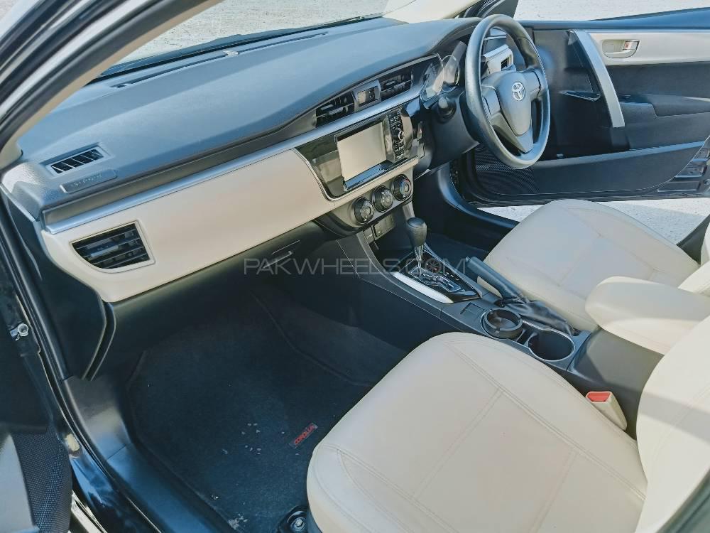 Toyota Corolla 2016 for Sale in Lahore Toyota Corolla 2016 for Sale in Lahore Image-10