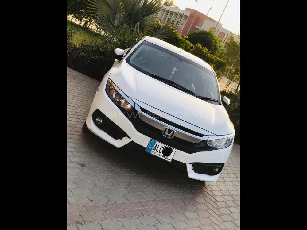 Honda Civic 2018 for Sale in Vehari Image-1