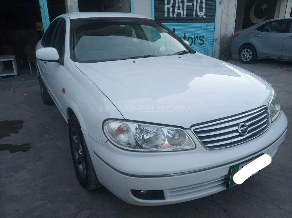 Nissan Sunny 2010 for Sale in Gujranwala Nissan Sunny 2010 for Sale in Gujranwala Image-2