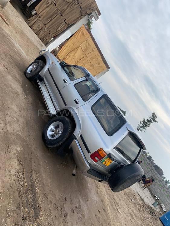 Toyota Surf 1987 for Sale in Sheikhupura Image-1