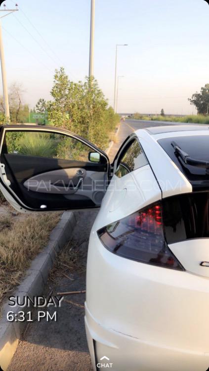 Honda CR-Z - 2010  Honda CR-Z - 2010  Image-4