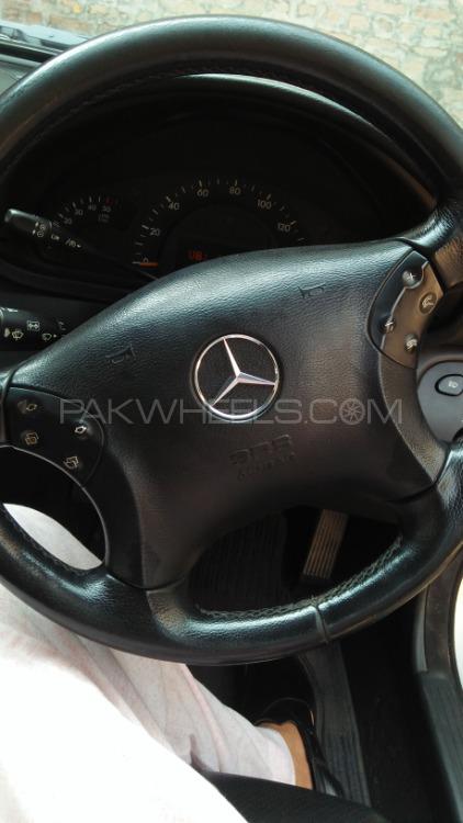 Mercedes Benz C Class - 2003  Mercedes Benz C Class - 2003  Image-3