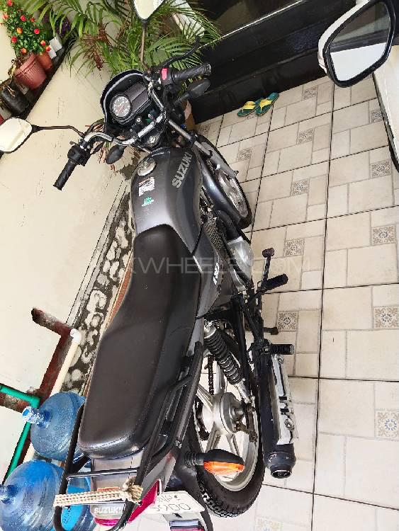 Used Suzuki Gd 110s 2015 Bike For Sale In Multan 279278