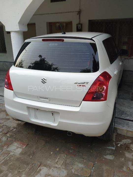 Suzuki Swift 2013 for Sale in Peshawar Image-1