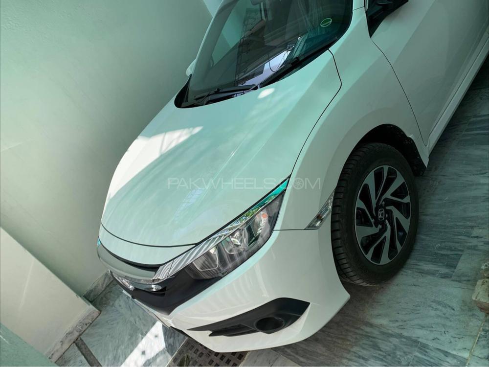 Honda Civic 2019 for Sale in Peshawar Image-1