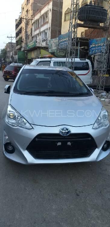 Toyota Aqua 2015 for Sale in Hyderabad Image-1