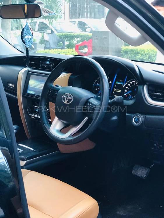 Toyota Fortuner 2019 for Sale in Islamabad Toyota Fortuner 2019 for Sale in Islamabad Image-12