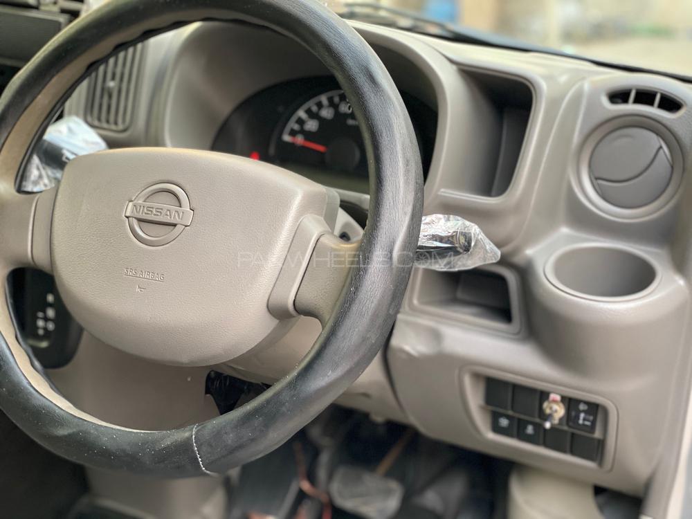 Nissan Clipper 2015 for Sale in Lahore Nissan Clipper 2015 for Sale in Lahore Image-8