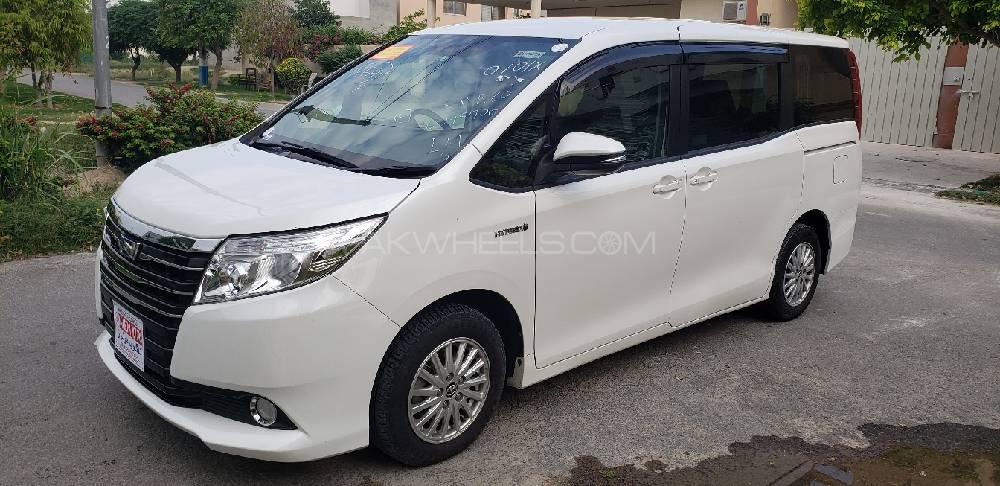 Toyota Noah 2015 for Sale in Islamabad Toyota Noah 2015 for Sale in Islamabad Image-5